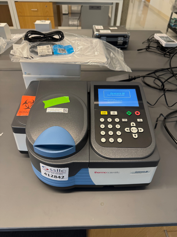 Image of Thermo Genesys 30 UV/Vis Spectrophotometer